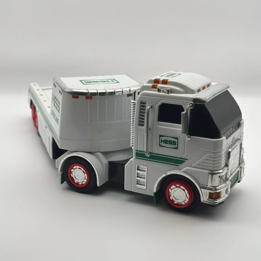 Hess Gasoline Transport Truck White Green Red Lights Collectible Toy 1990s
